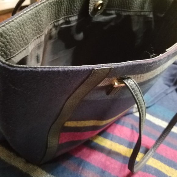 Bag with matching shoulder cover - Picture 5 of 8